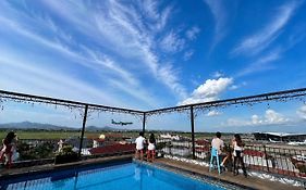 Paragon Noi Bai Hotel & Pool